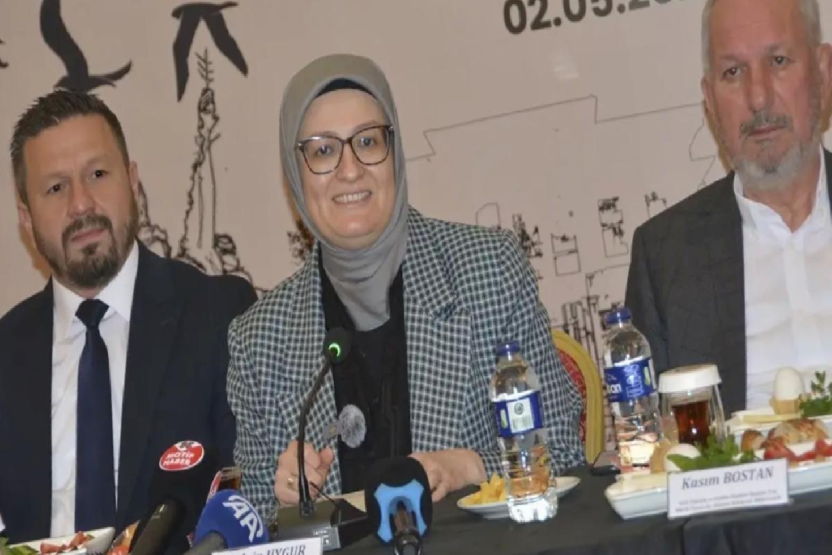 AK Parti Genel Başkan Yardımcısı Uygur, Balıkesir’de “Bir Sofrada Demokrasi” programında konuştu Açıklaması