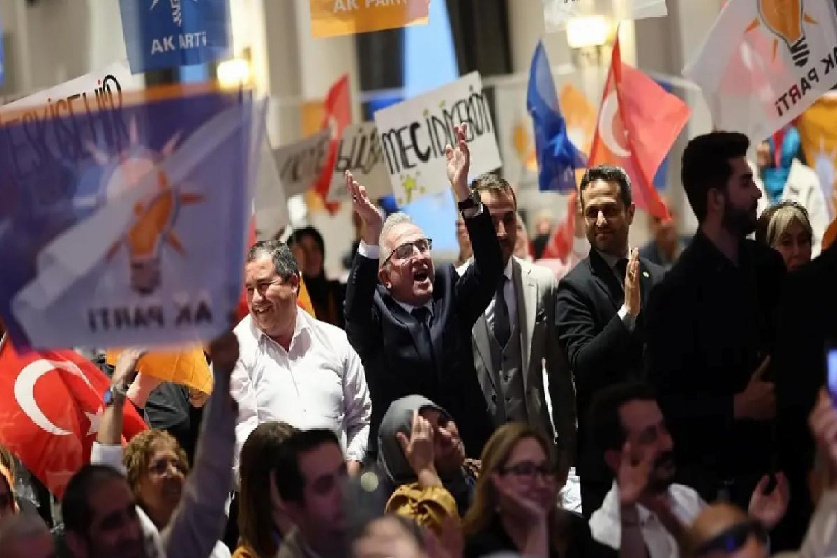 AK Parti İstanbul’da İlçe Danışma Meclisleri