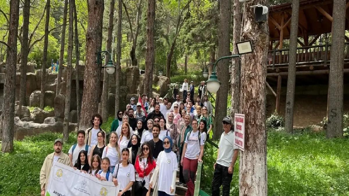 Akşehir’de Farkındalık Yürüyüşü