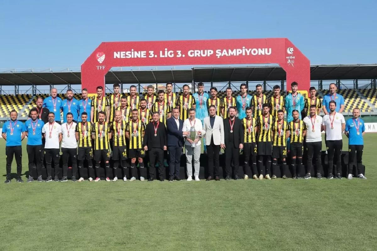 Aliağa Futbol, Namağlup Şampiyon Oldu