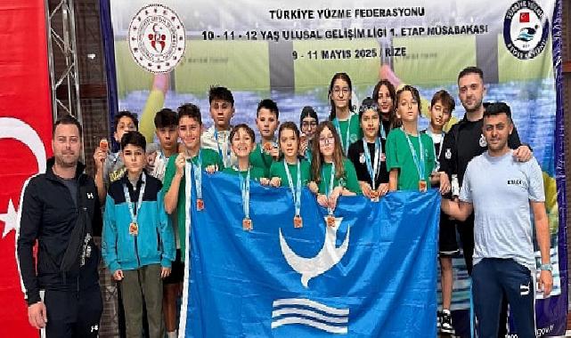 Aliağalı Yüzücülerden Madalya Şov, 16 Sporcu 16 Madalya İle Döndü