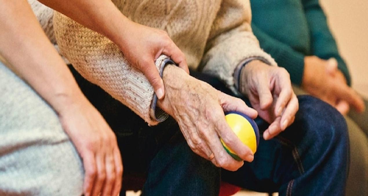 Alzheimer hastaları için bileklik geliştirildi