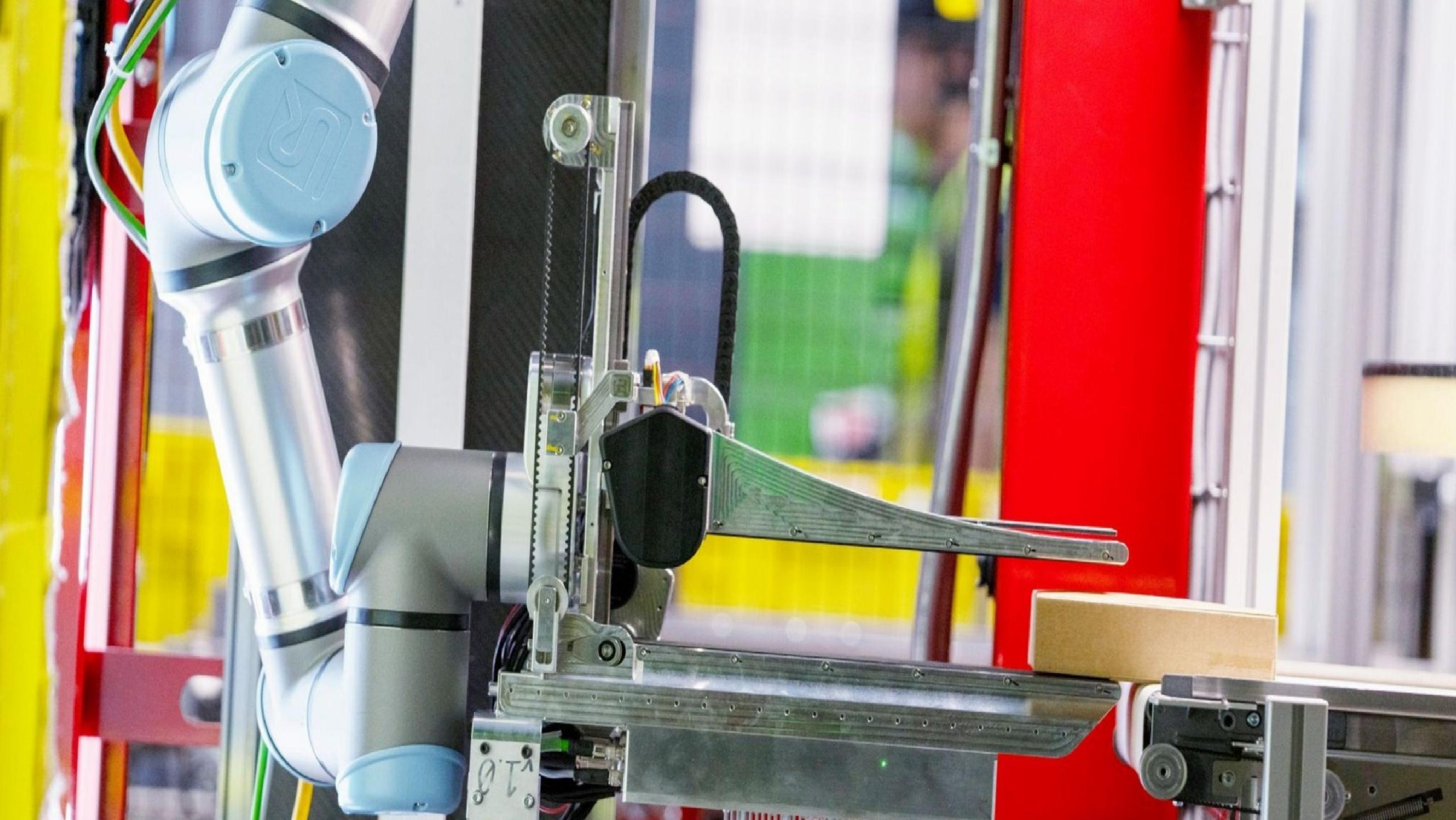 Amazon, insanlar gibi dokunmayı hisseden ilk robotu Vulcan’ı tanıttı