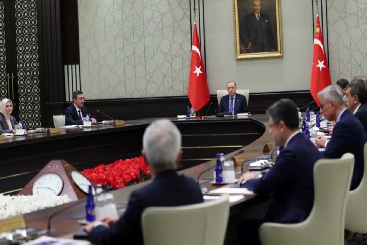 Ana gündem PKK’nın fesih kararı! Kabine Erdoğan başkanlığında toplandı!