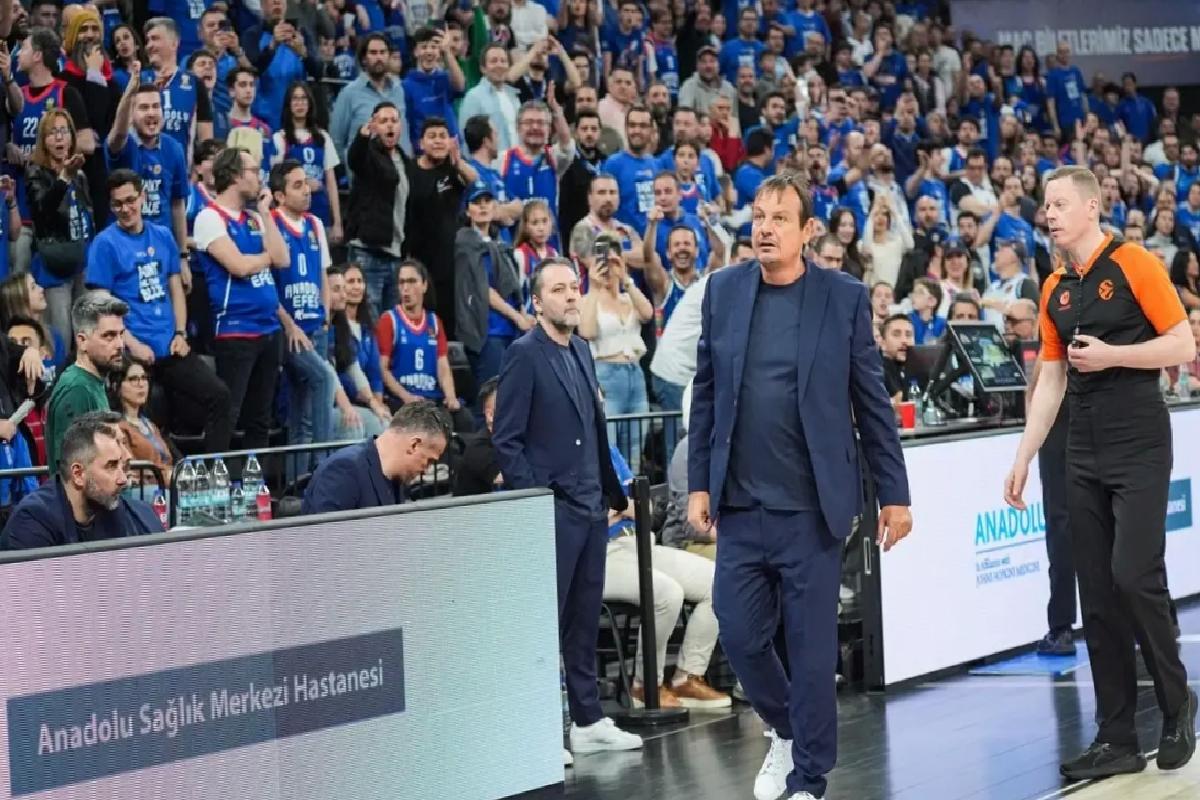 Anadolu Efes, Panathinaikos’u 85-82 yendi