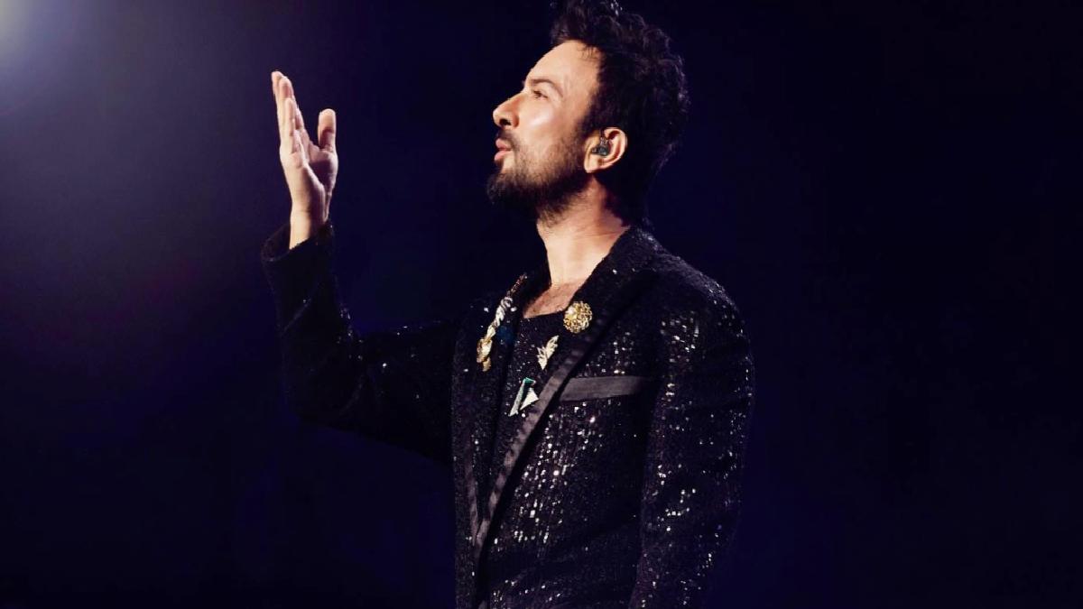 Anne acısıyla sarsılmıştı! Tarkan, turnesini neden bırakmak istemediğini açıkladı