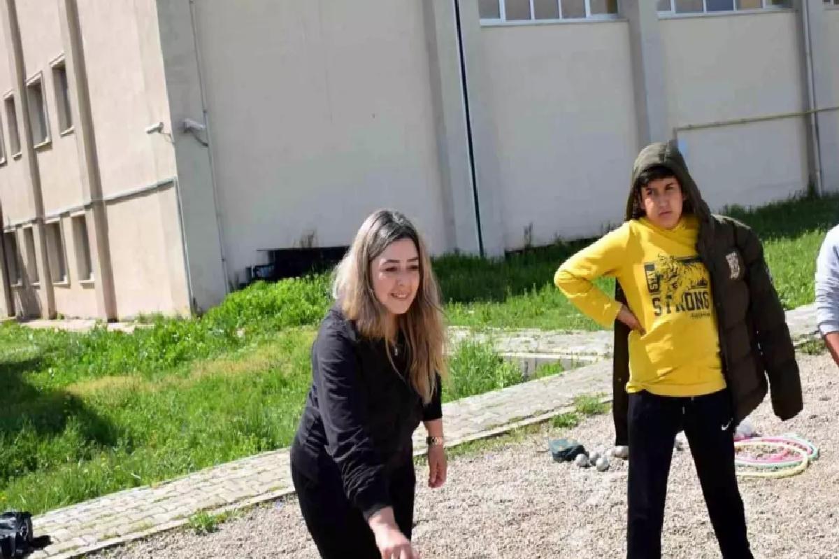Annelerle Çocuklar Bocce Müsabakasında Buluştu