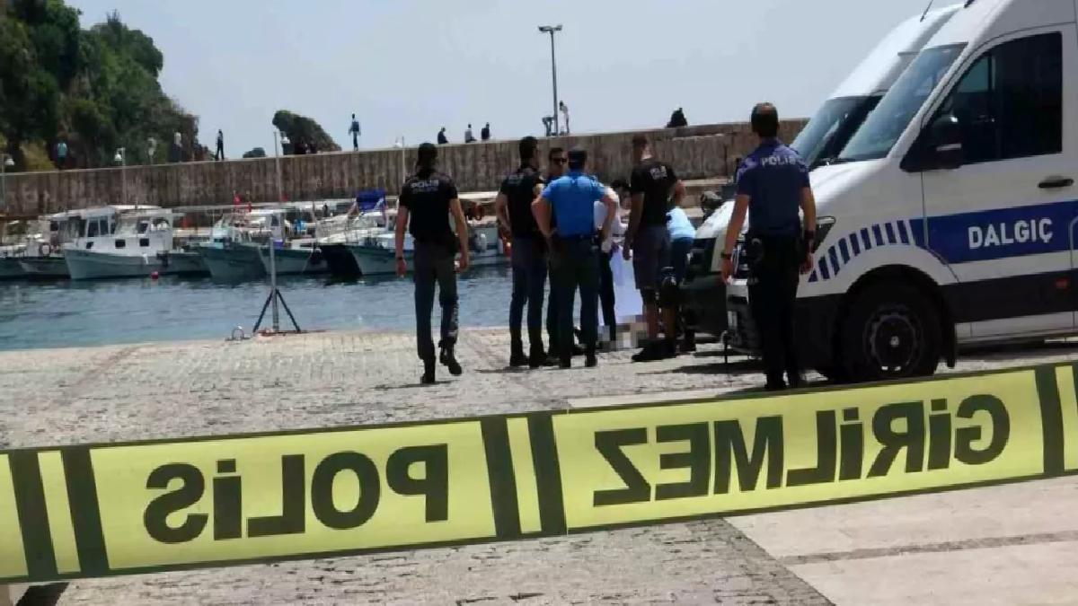 Antalya’da Sahilde Ceset Bulundu