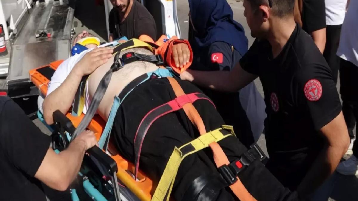 Antalya’da Servis Aracı Devrildi