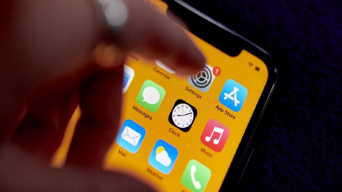 Apple’dan iPhone kullanıcılarına uyarı: İsrail casus yazılımı devrede
