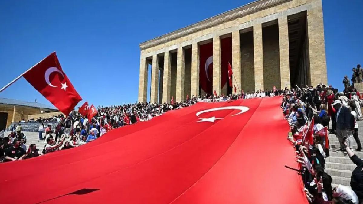 Atatürk’ü Anma Bayramı Coşkuyla Kutlandı