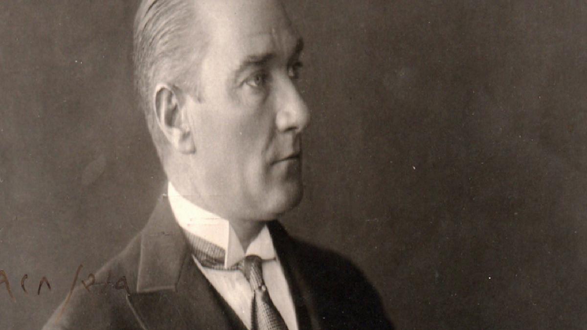 Atatürk’ün en bilindik fotoğraflarının çekildiği anların videosu ortaya çıktı