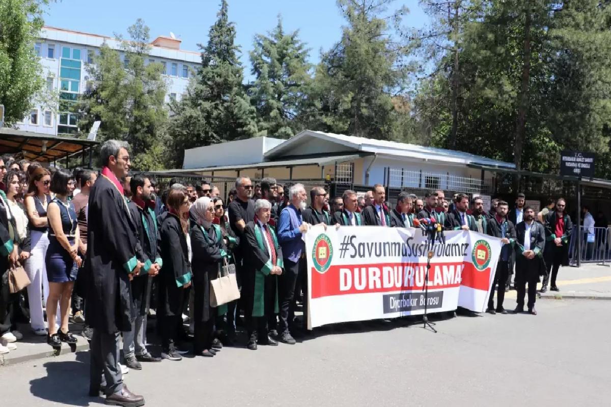 Avukatlara Yönelik Saldırılar Protesto Edildi