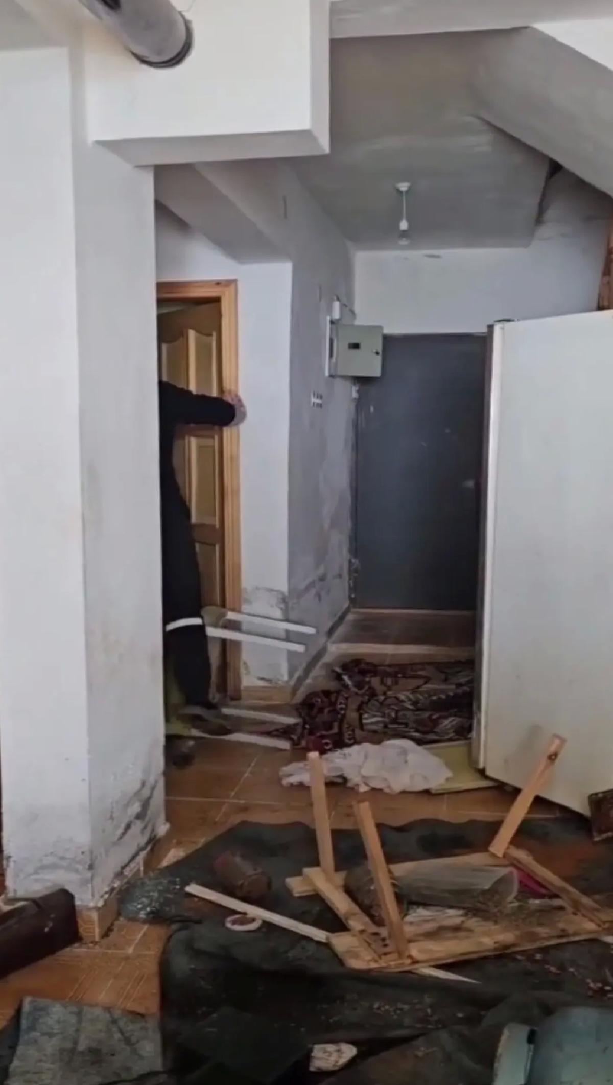 Ayılar Başkanın Evine Girdi