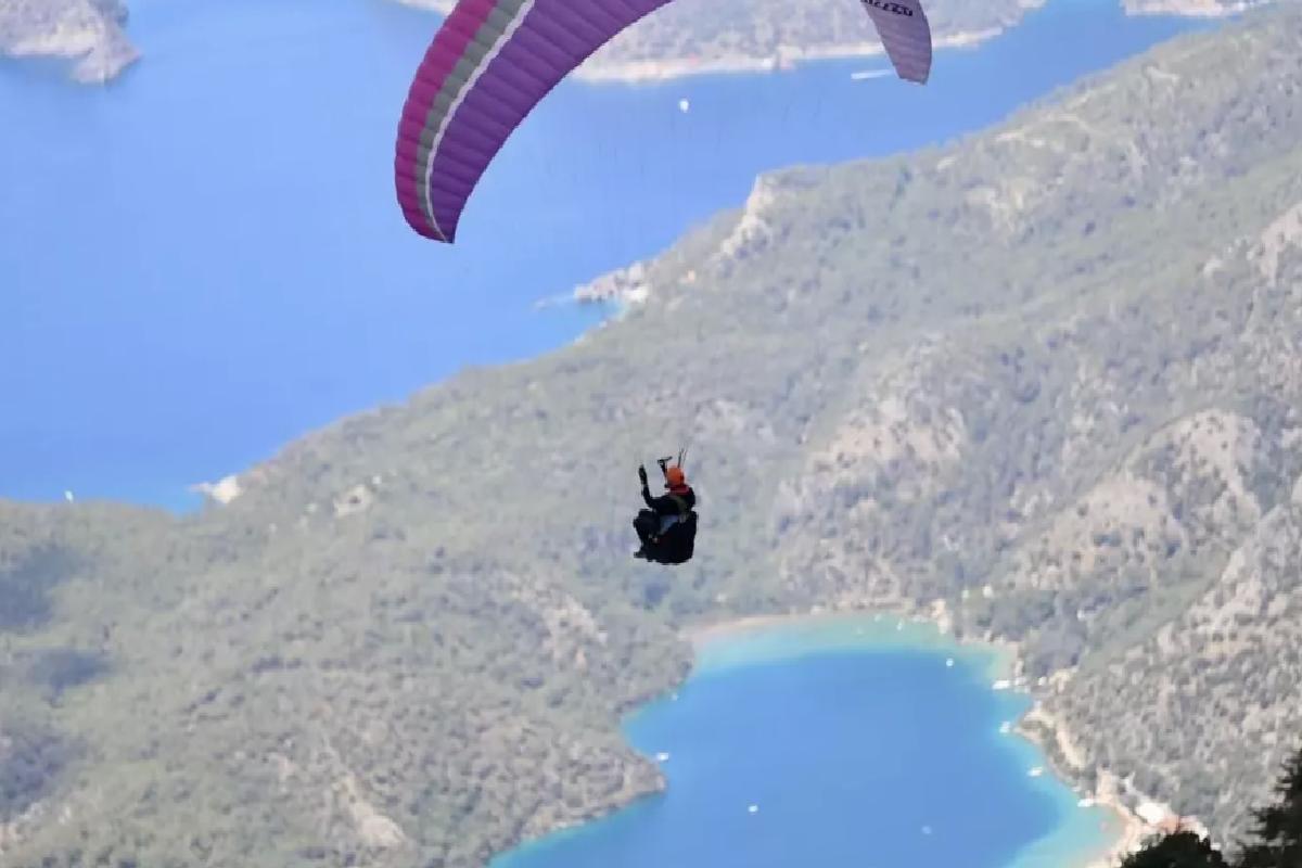 Babadağ’da Yamaç Paraşütü Heyecanı