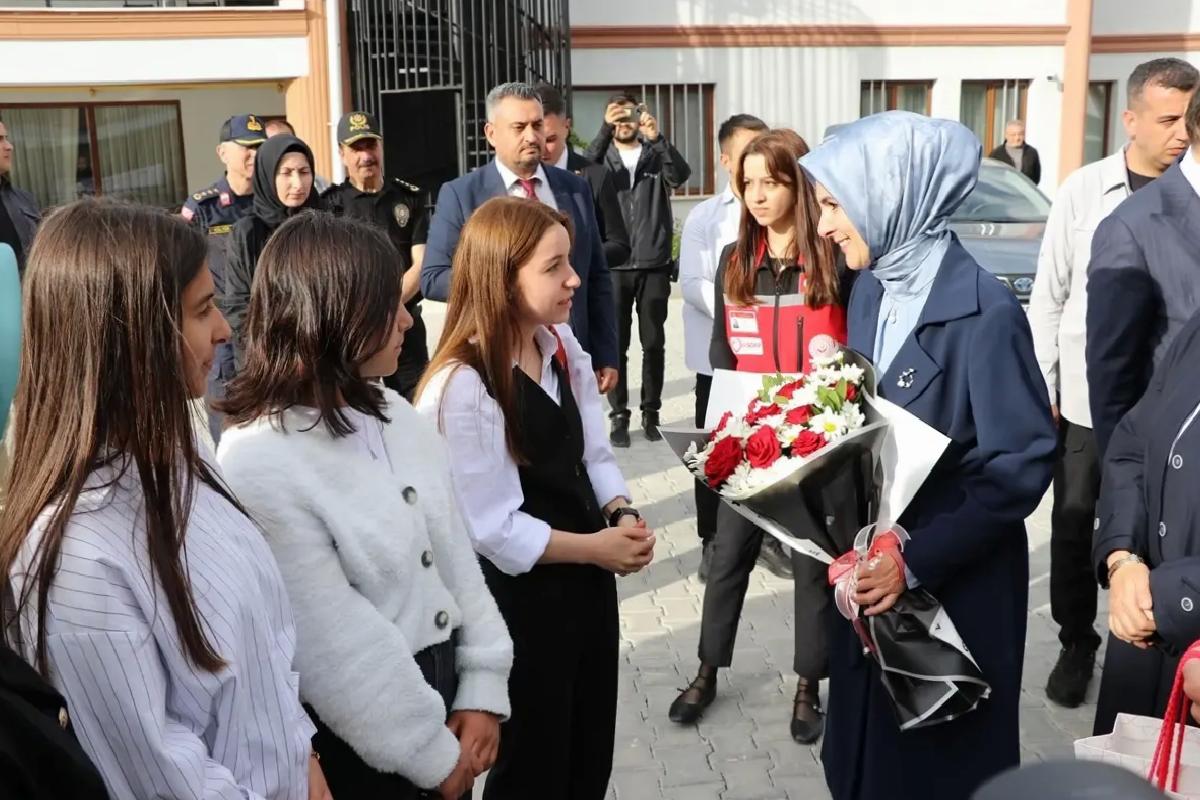 Bakan Göktaş Kütahya’da Ziyaretlerde Bulundu