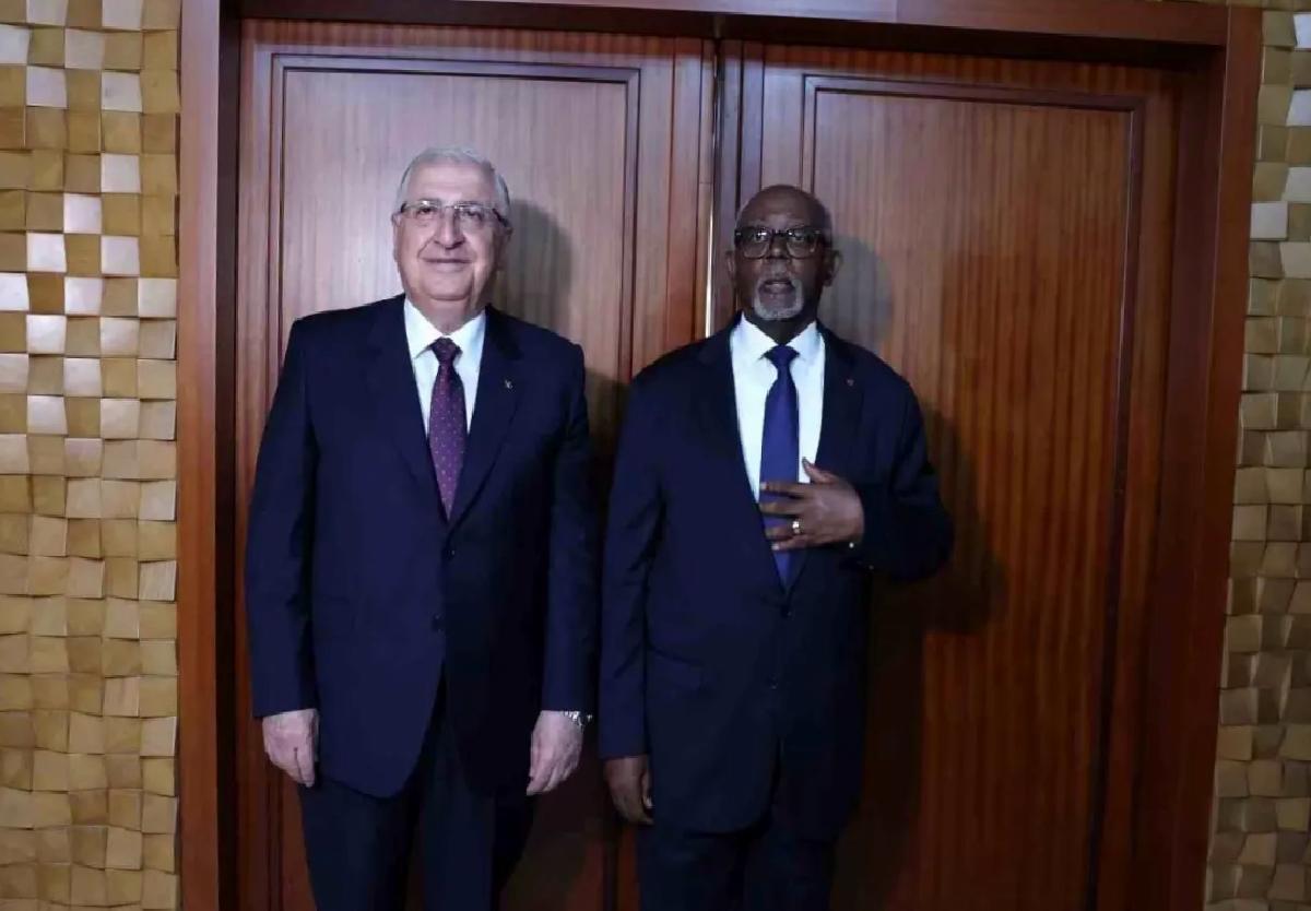 Bakan Güler Kamerun’da