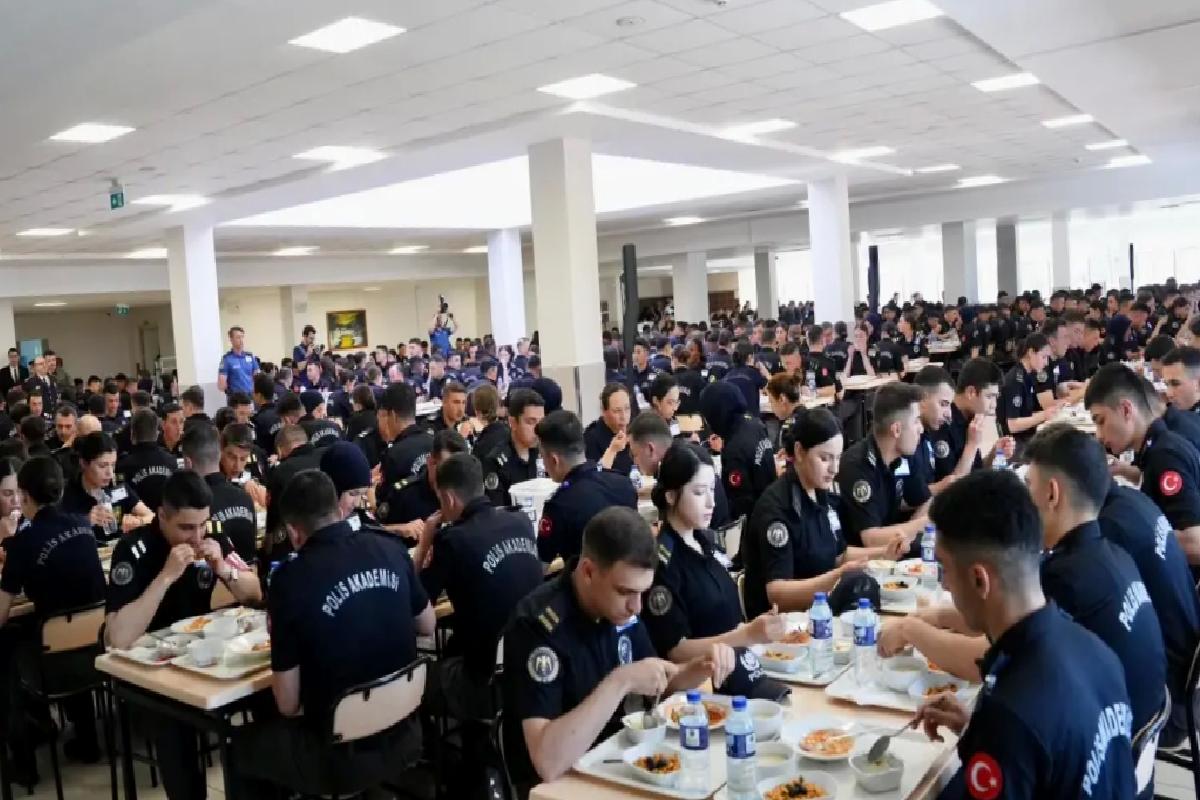Bakan Yerlikaya’dan Polis Akademisi Ziyareti