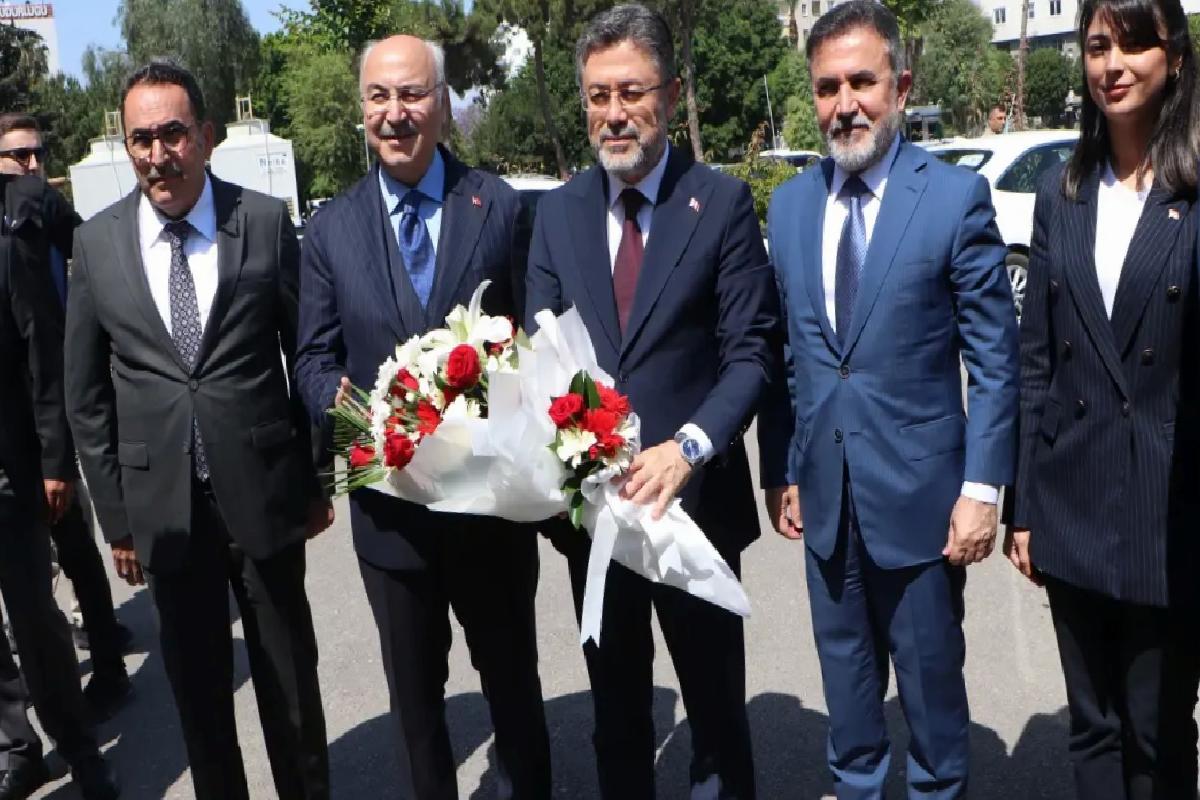Bakan Yumaklı Adana’da