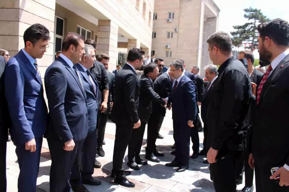 Bakan Yumaklı Kayseri Valiliği’ni Ziyaret Etti