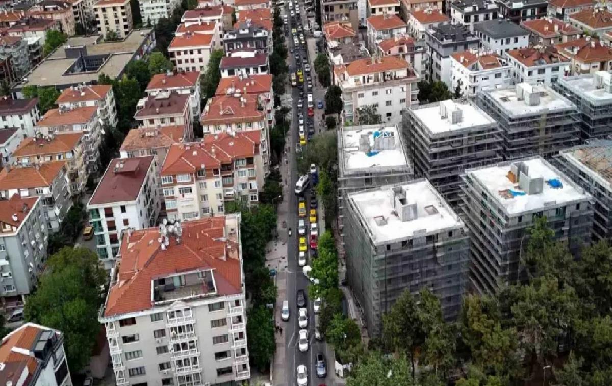 Bakırköy’de Caddede Trafik İsyanı