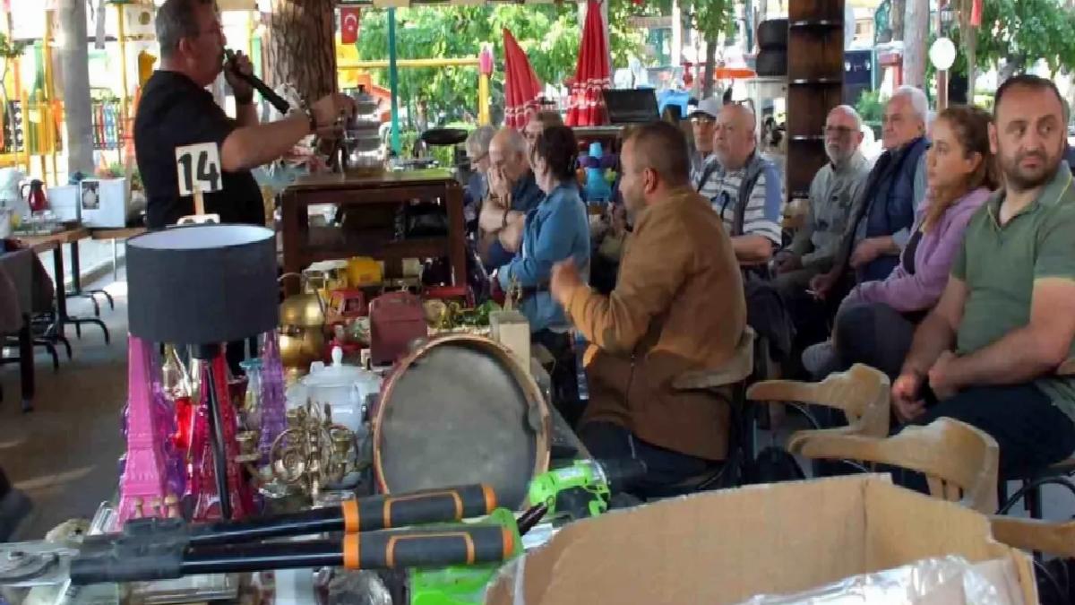 Balıkesir’de ikinci el mezadı ilgi gördü