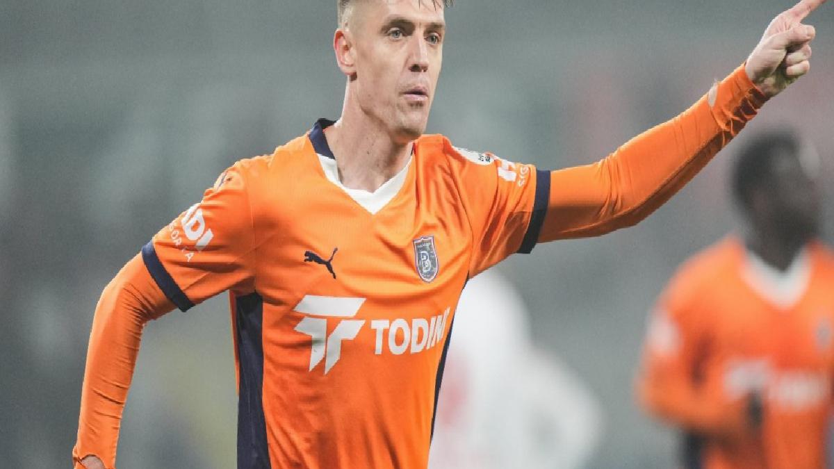 Başakşehir’in golcüsü Krzysztof Piatek için Beşiktaş iddiası