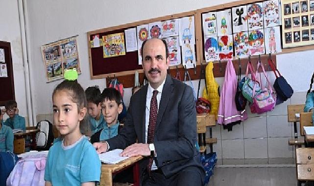 Başkan Altay 3 Farklı Okulda Öğrencilerle Buluştu