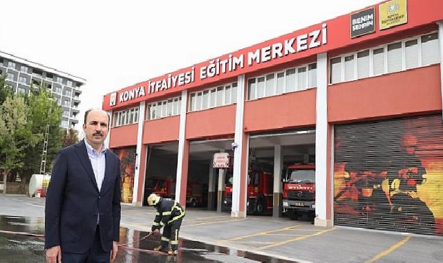 Başkan Altay “Gönüllü İtfaiyecilik” Eğitimi Alan Üniversite Öğrencileriyle Buluştu