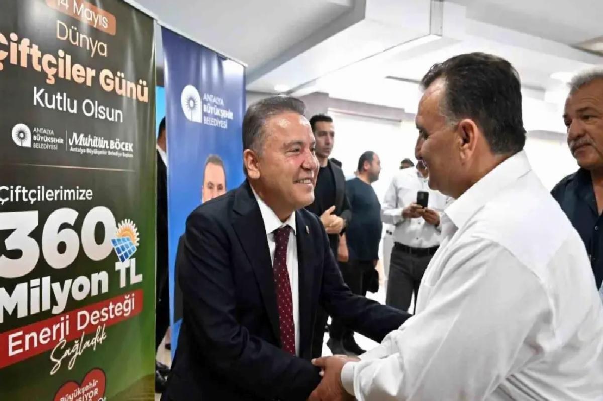 Başkan Böcek, Dünya Çiftçiler Günü’nde Çiftçilerle Buluştu