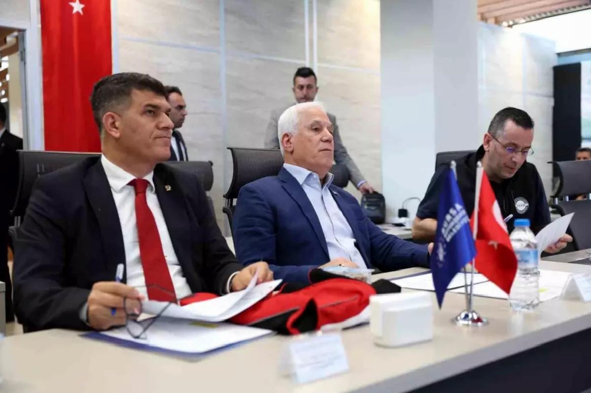 Başkan Bozbey; “Bursalıların da çalışma arkadaşlarımızın da haklarını koruyoruz”