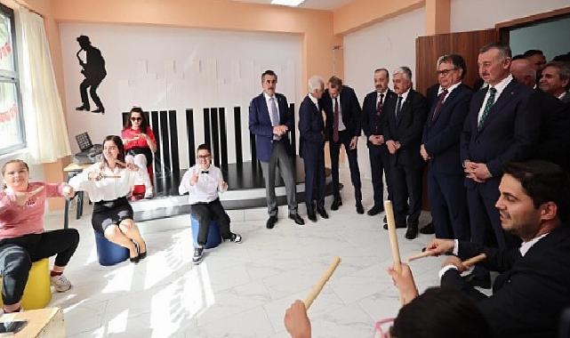 Başkan Büyükakın: “Özel eğitim sınıf sayısını 336’ya çıkarıyoruz”
