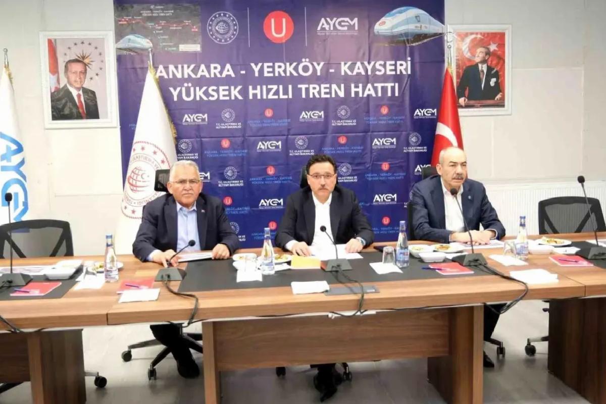 Başkan Büyükkılıç’tan yüksek hızlı tren şantiyesinde inceleme