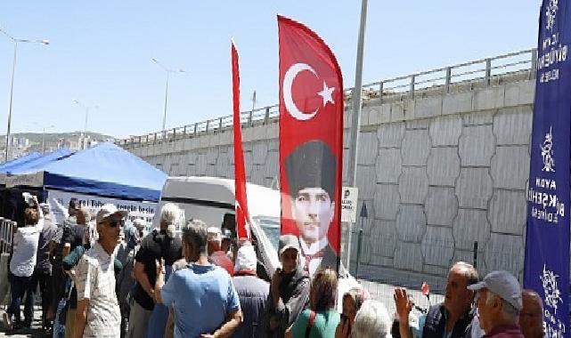 Başkan Çerçioğlu Kuşadası’nda Yaşayan Vatandaşları Ata Tohumlarından Üretilen Fideler ile Buluşturdu