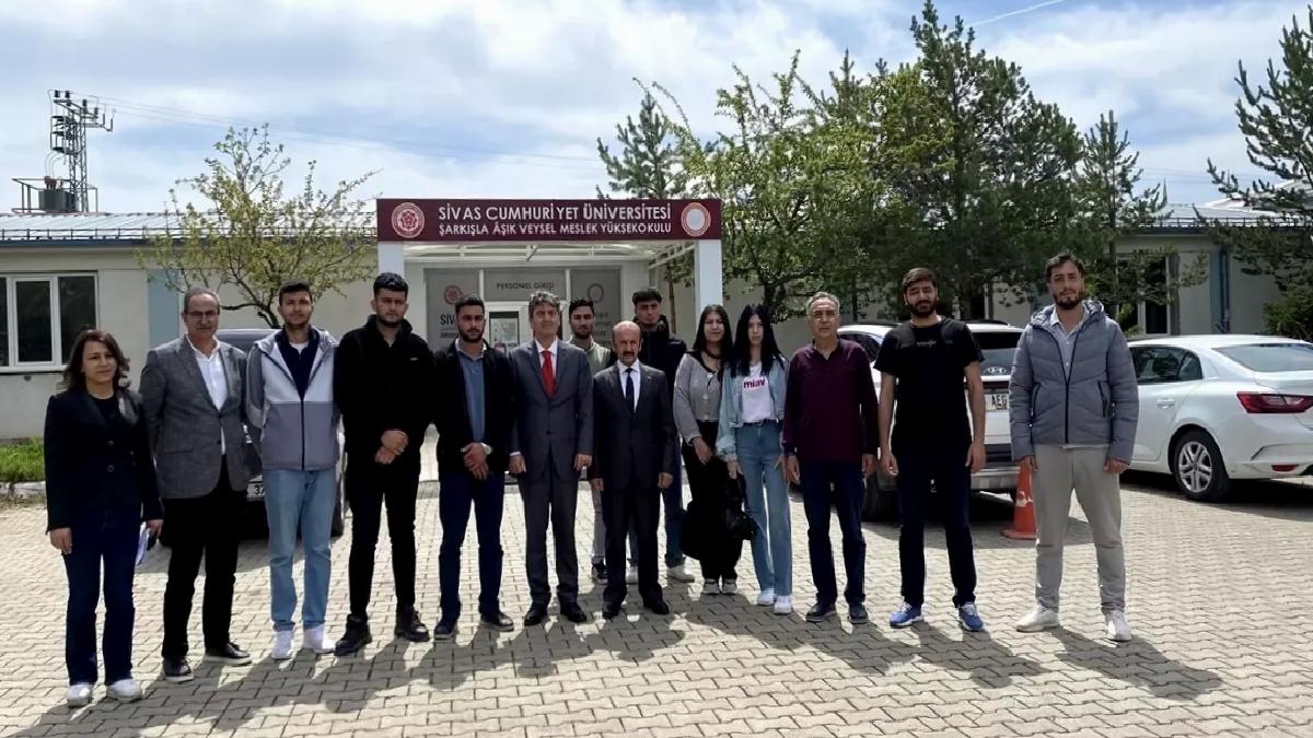 Başkan Gültekin, Öğrencilerle Buluştu