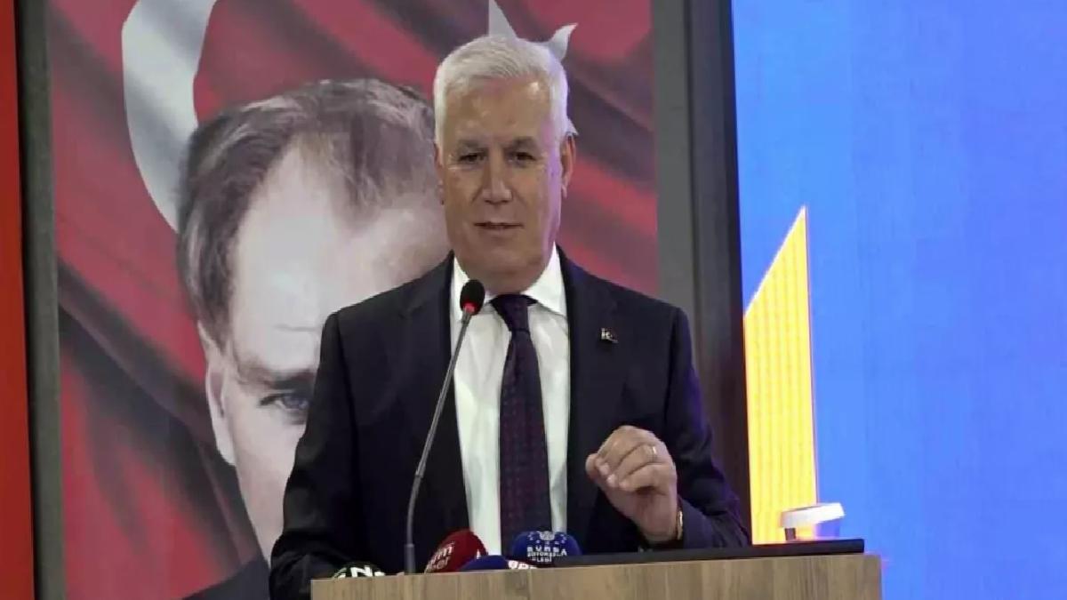 Başkan Mustafa Bozbey, Burulaş’taki grev kararına ilişkin konuştu.
