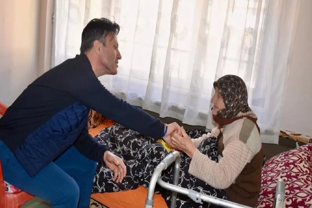 Başkan Soyuak’tan Anneler Günü Ziyareti