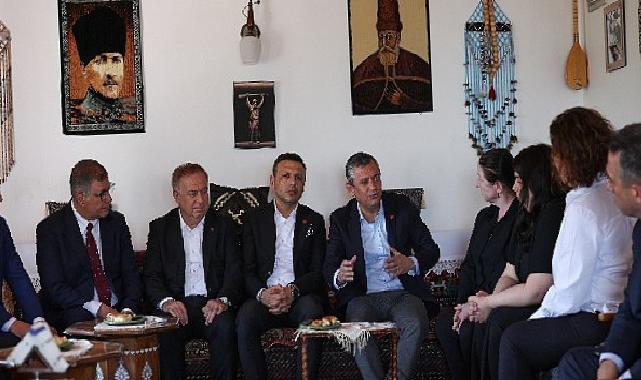 Başkan Tugay, İstanbul’da CHP Genel Başkanı Özgür Özel ile bir araya geldi