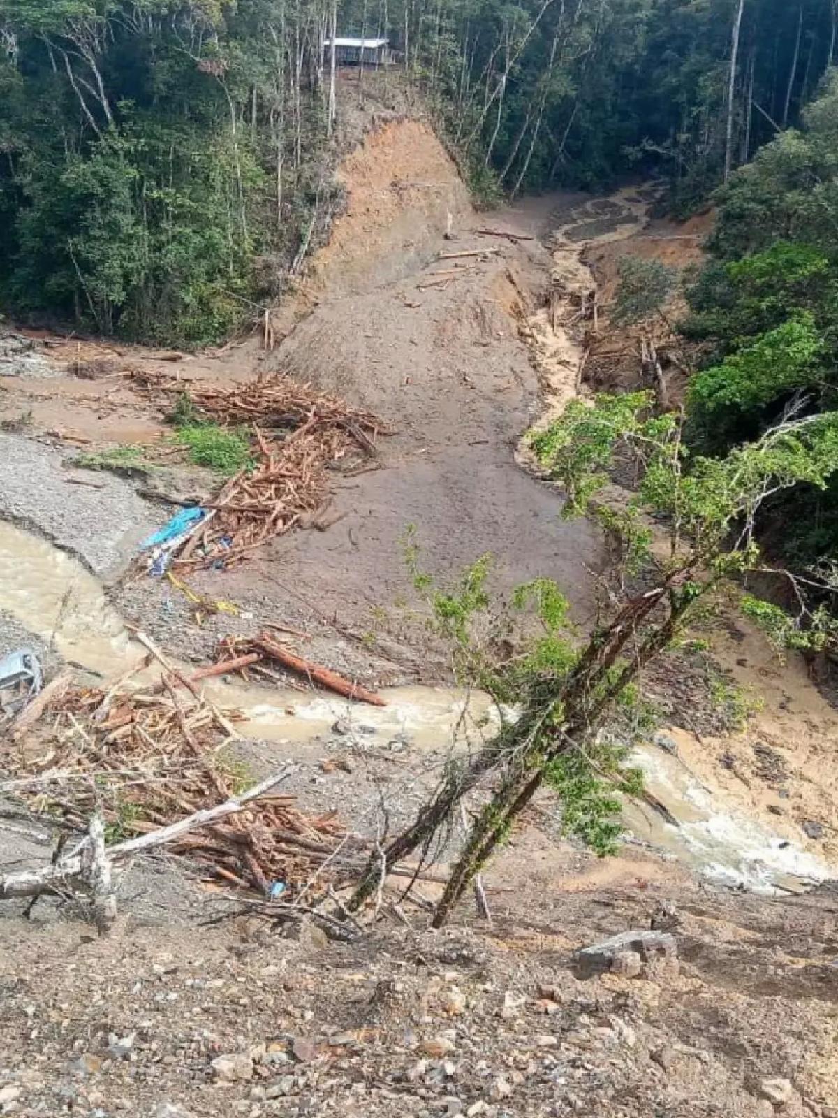 Batı Papua’da Heyelan: 1 Ölü, 19 Kayıp