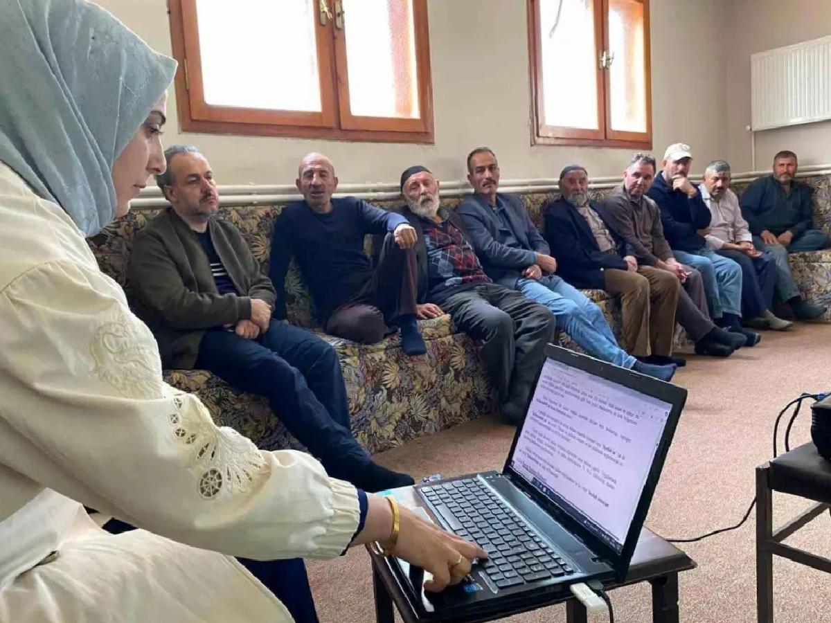 Bayburt’ta Çiftçilere Eğitim Verildi