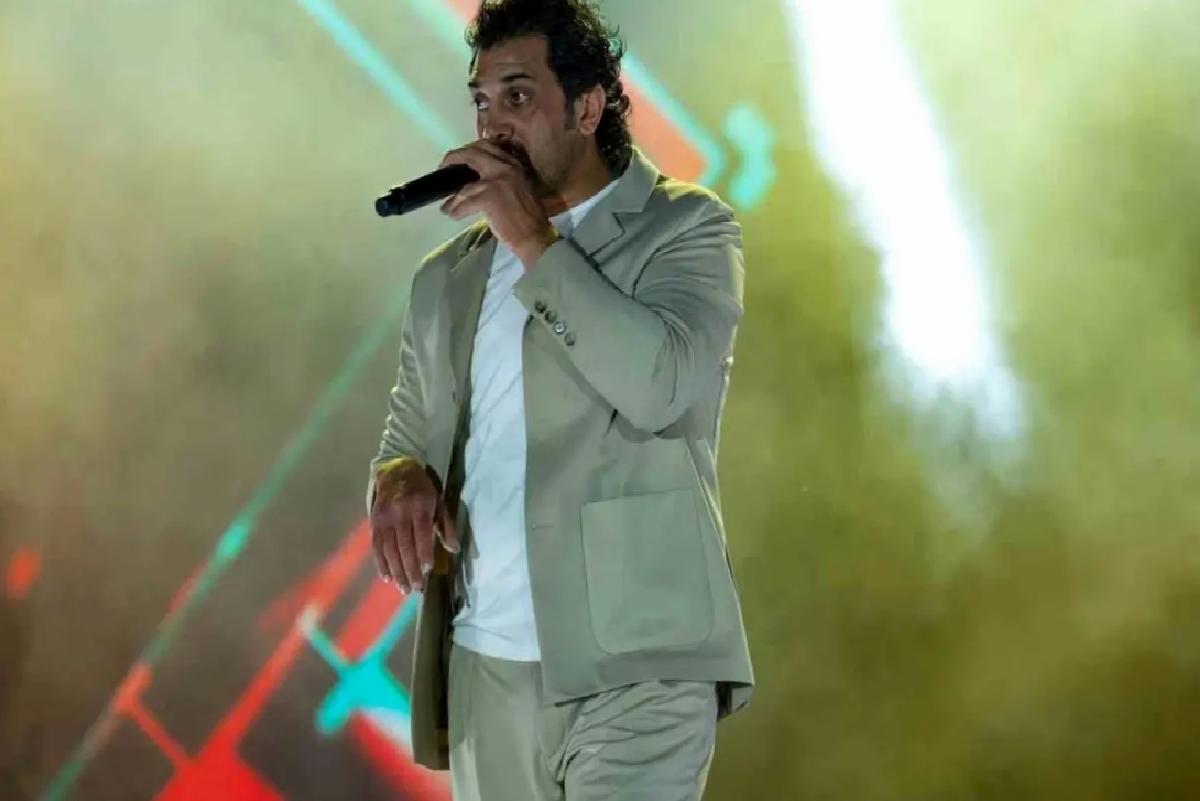 Bayhan Manisa’da Coşkuyla Konser Verdi