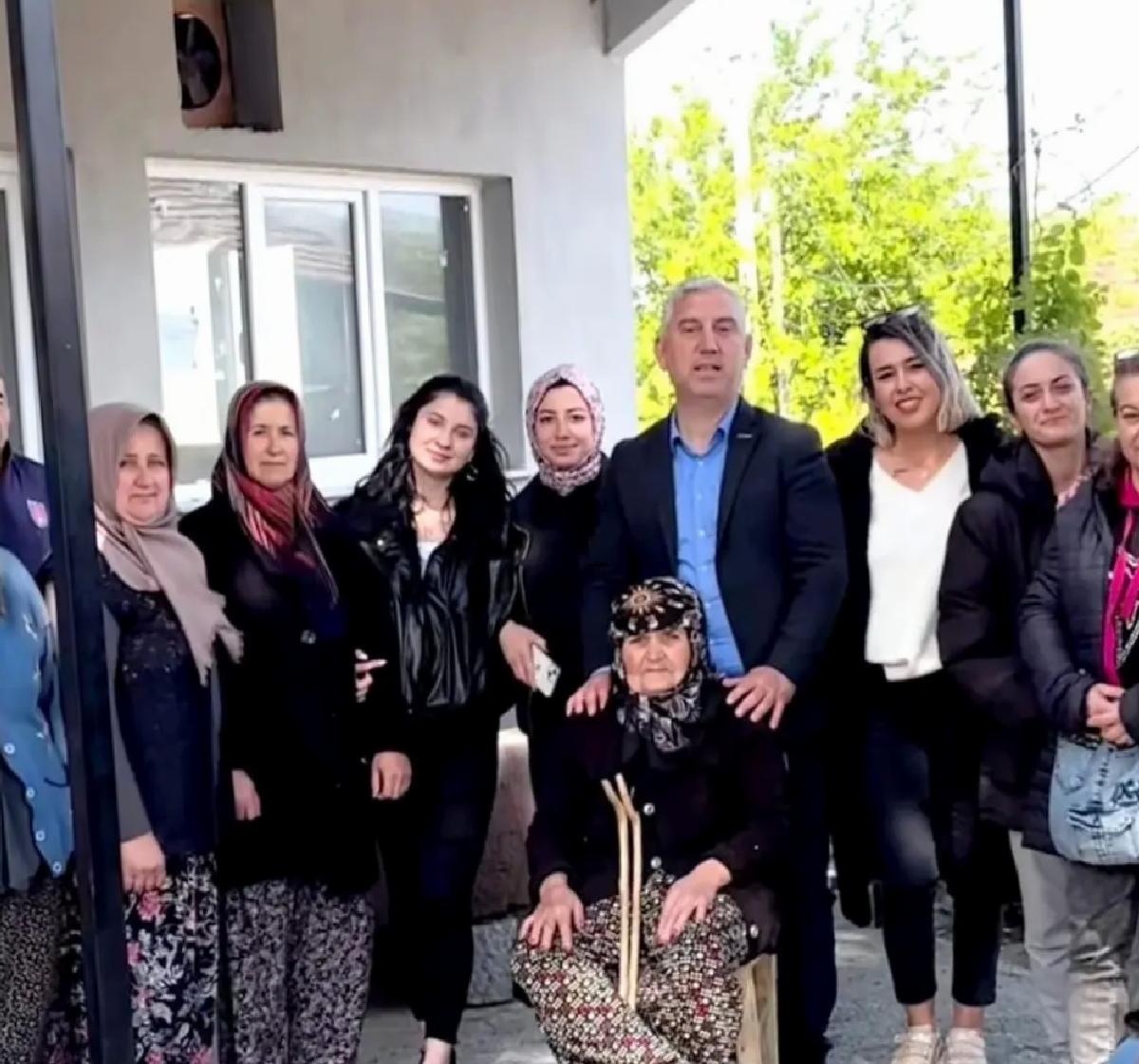 Bergama’da ‘İyilik İçin Makaslar’ Projesi Berberleri Karşı Karşıya Getirdi