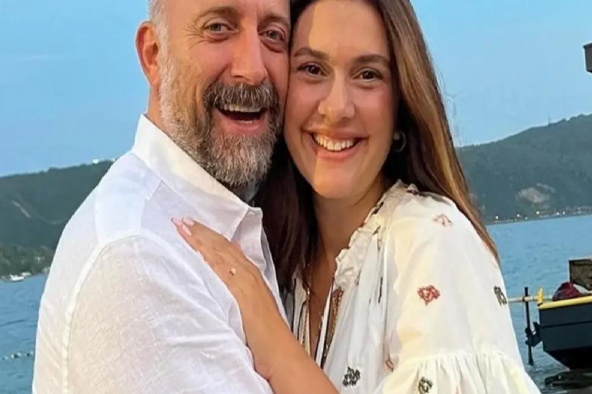 Bergüzar Korel üç yaşındaki kızı Leyla’nın son halini paylaştı