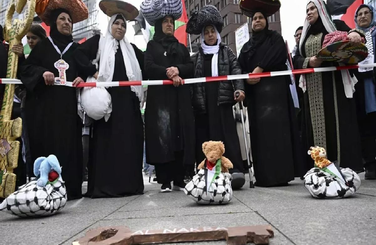 Berlin’de Nekbe Protestosu