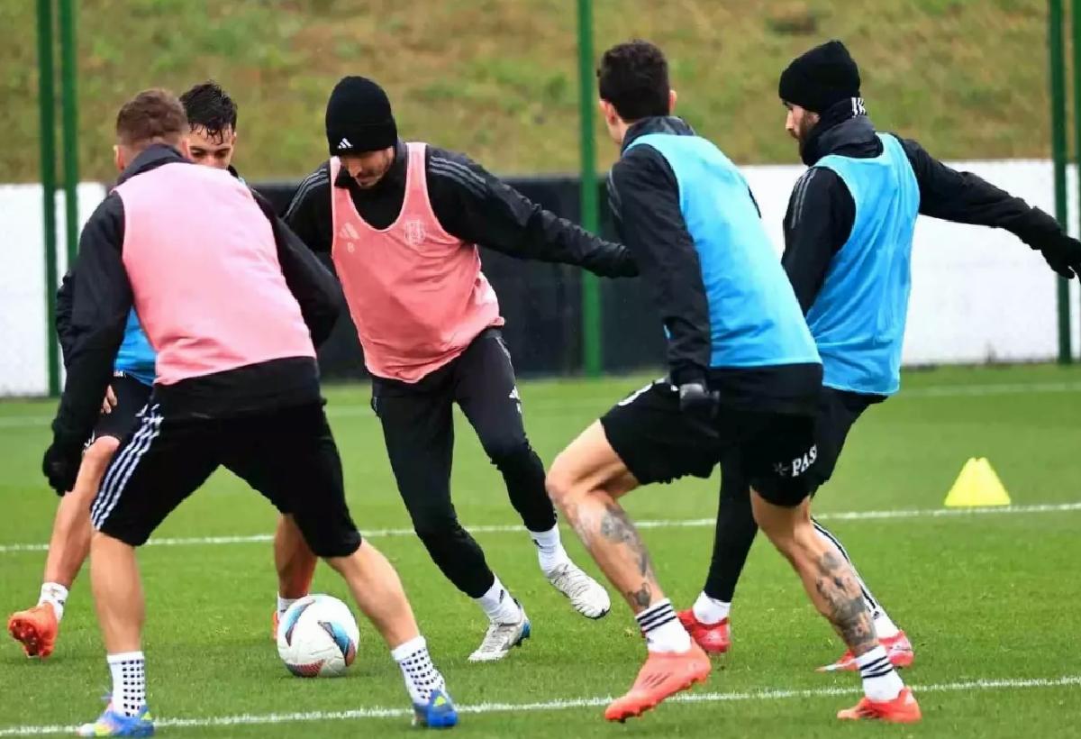Beşiktaş Fenerbahçe Maçına Hazırlanıyor