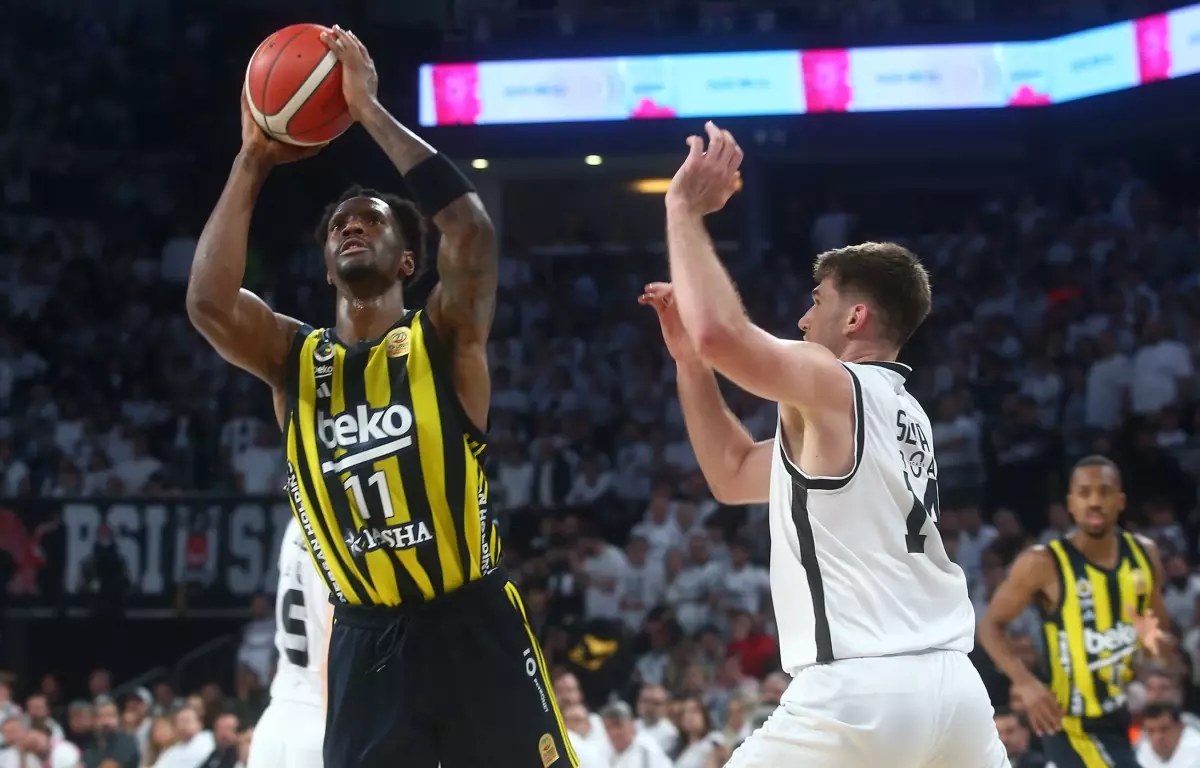 Beşiktaş, Fenerbahçe’yi Mağlup Etti