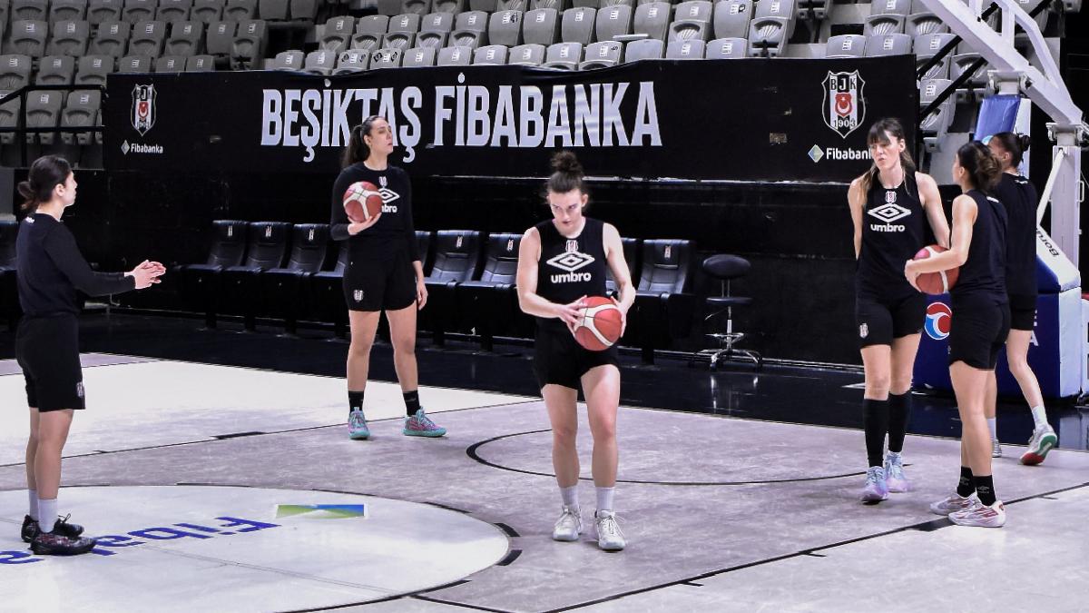 Beşiktaş Kadın Basketbol Takımı’nda 10 oyuncuyla vedalaşıldı