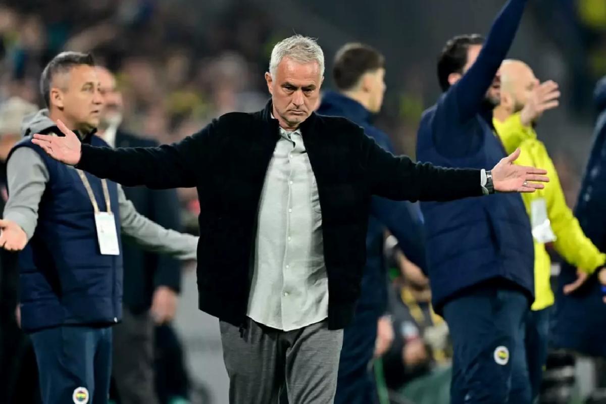 Beşiktaş’a da yenilen Mourinho’dan olay sözler: Lig başlamadan sonu belliydi