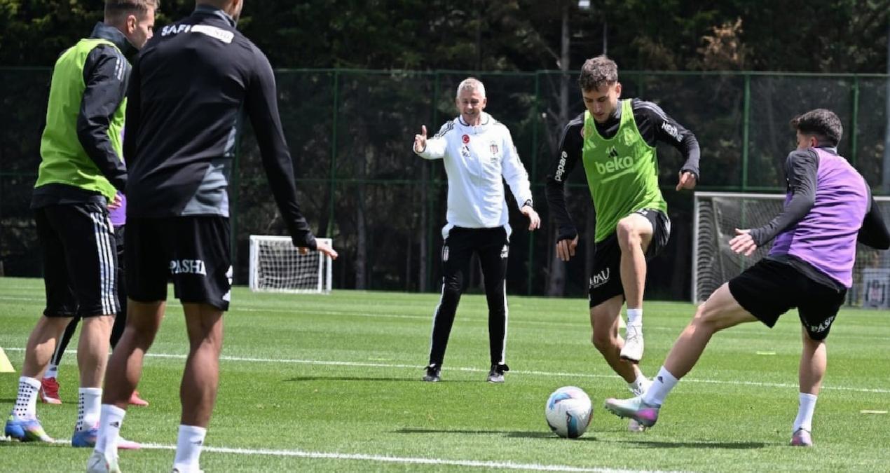 Beşiktaş’tan taraftara açık antrenman