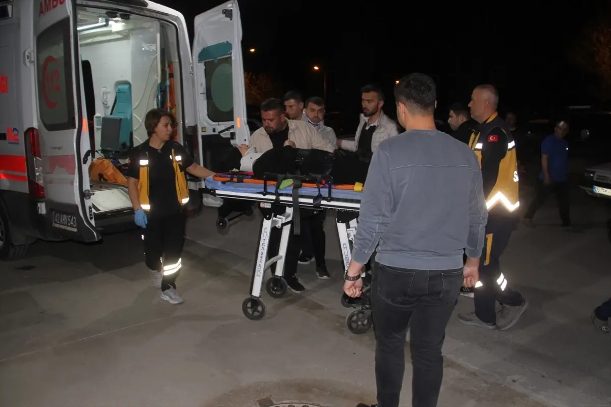 Beyşehir’de Motosikletli Kaza: İki Yaya Yaralandı